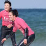 surfeuses-debutantes-smiling