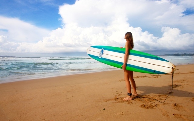 Featured image for “Surf Camp or Surf School: Which One Is Right for Me?”